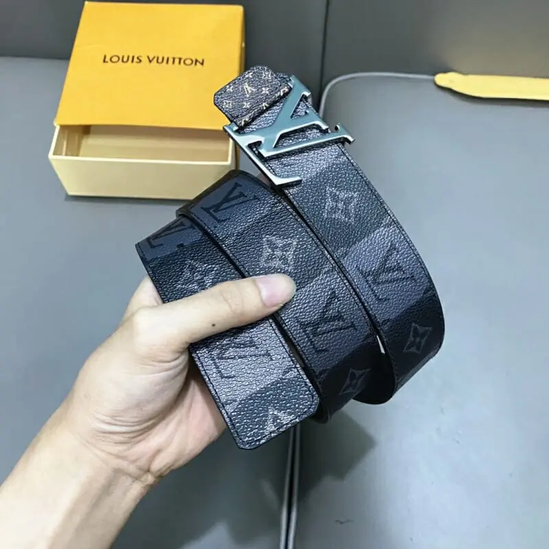 louis vuitton aaa quality Ceintures pour homme s_12205271